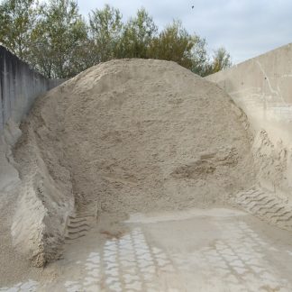 Sand i trailer - under fliser, i sandkasser mv.