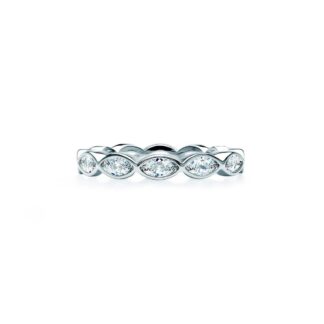 Oxford marquise band ring